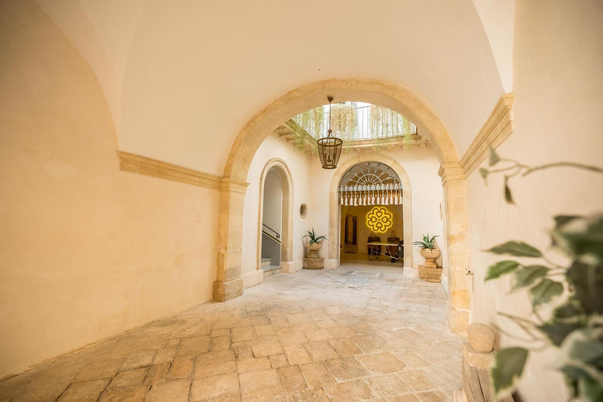 Suite Ventisette Lecce Exterior photo