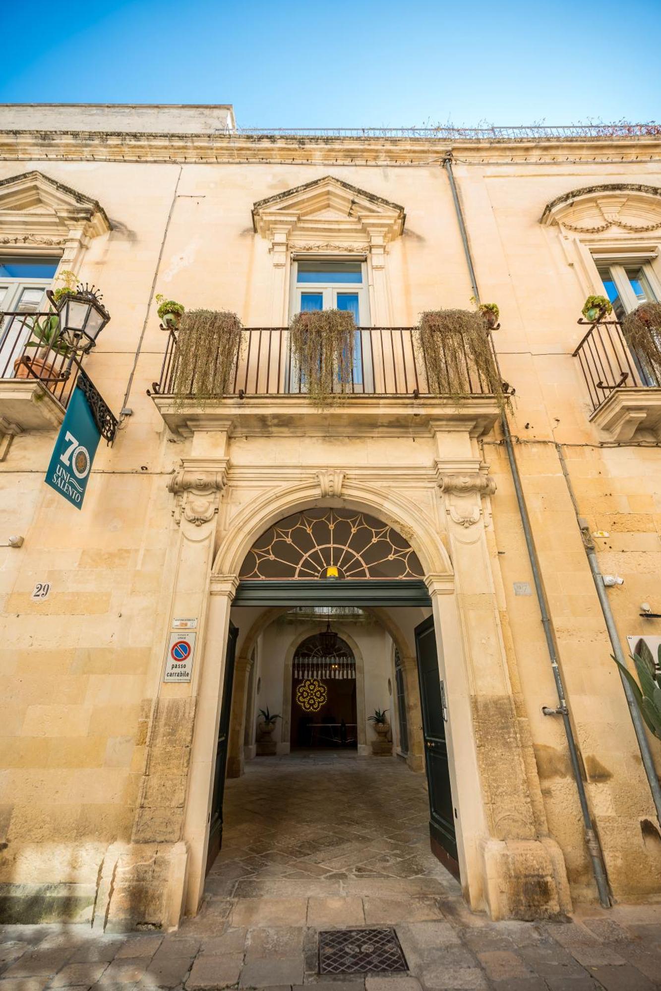 Suite Ventisette Lecce Exterior photo